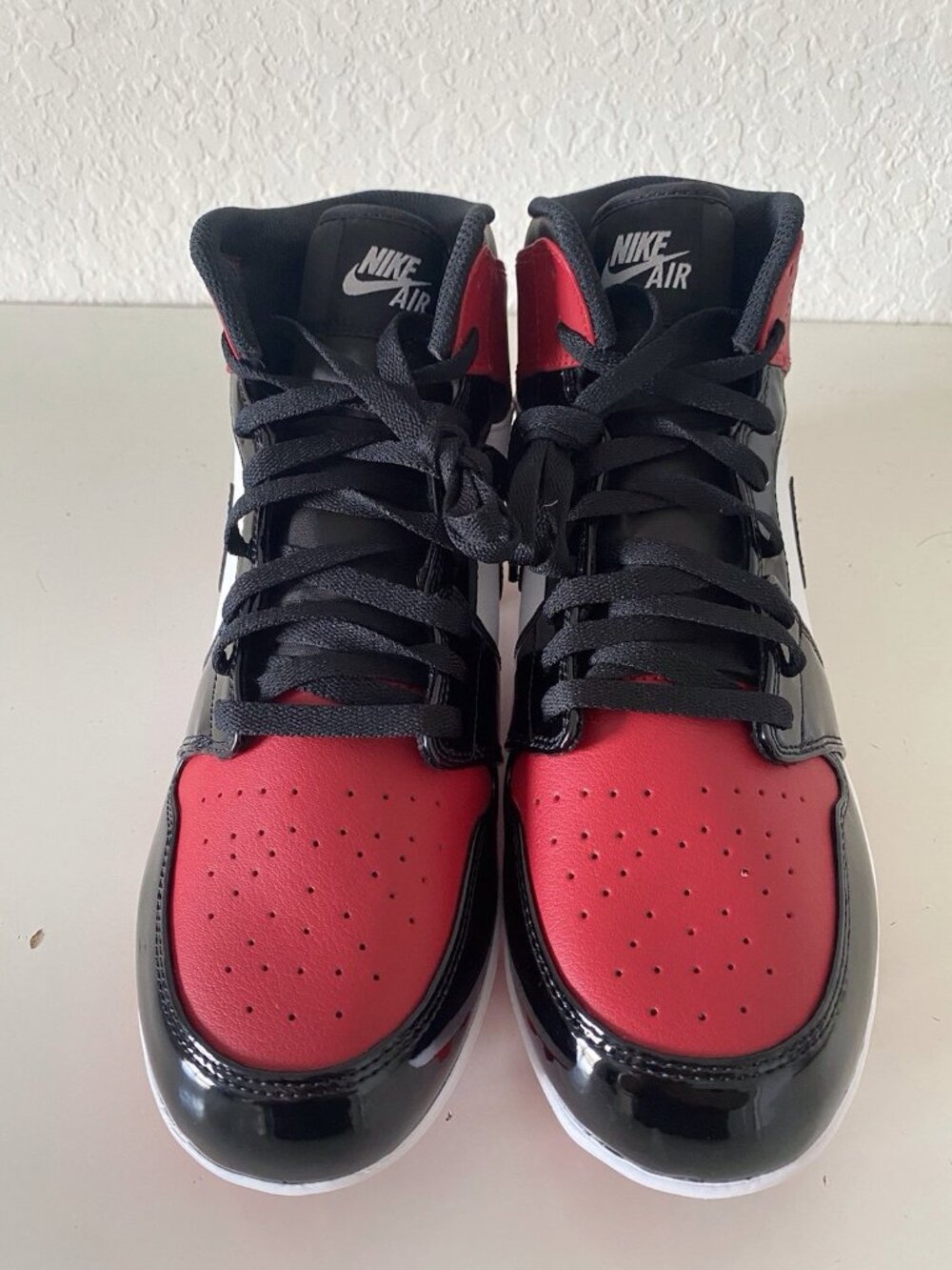 Men’s Sz 10.5 Nike Air Jordan 1 MID TD Red Black Baseball Cleats FJ6805-601 - Picture 2 of 10